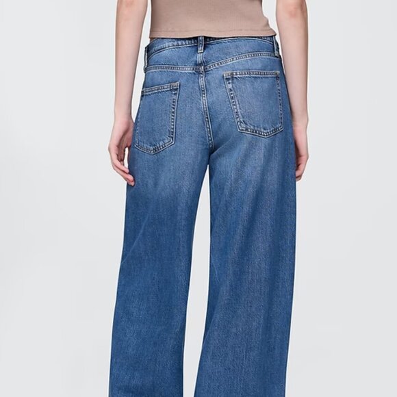 GAP Mid Rise Ultra Soft Cuffed Baggy Jeans Color medium wash - Picture 4 of 4